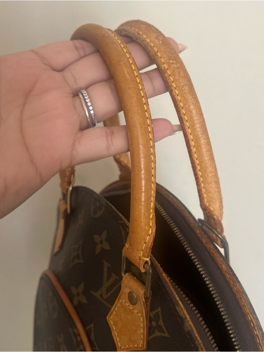 Louis Vuitton Ellipse PM handbag - Picture 6 of 10